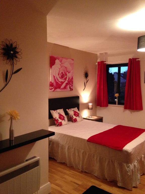 Courtyard Apartments Castlebar Exterior foto